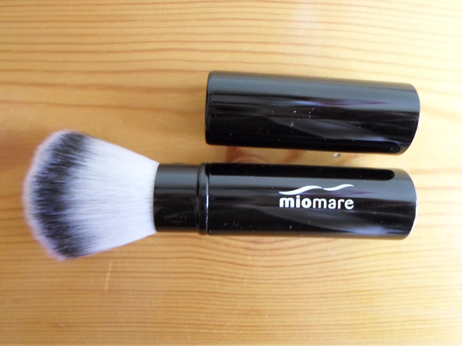 anotherbeautyblogg Lidl miomare makeup brush collection