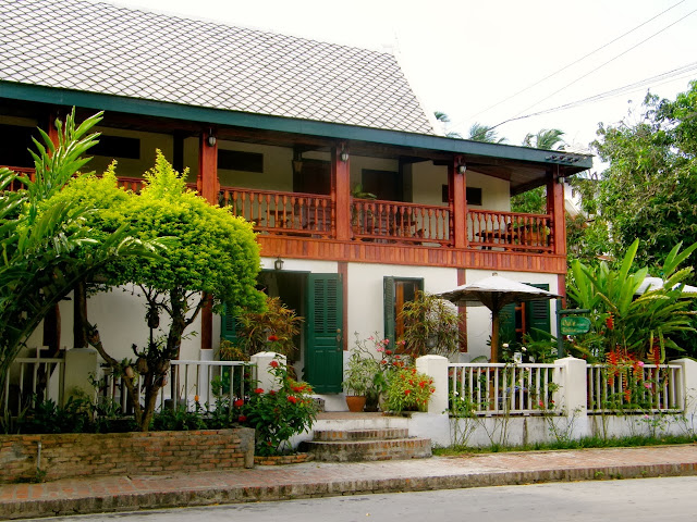 Accommodation in Laos by Traveling 2 Thailand