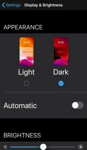 Cara Mendapatkan Facebook Dark Mode di iOS Cara Facebook Dark Mode di iOS