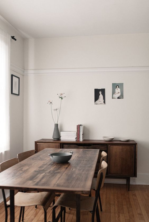 dark wood dining room _ via ilariafatone
