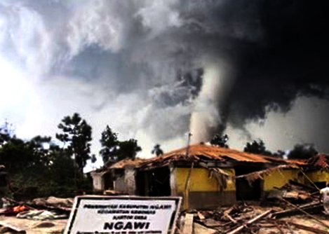 Kliping Bencana Alam, Kebakaran Hutan, Banjir, Gempa Bumi, Badai Tropis