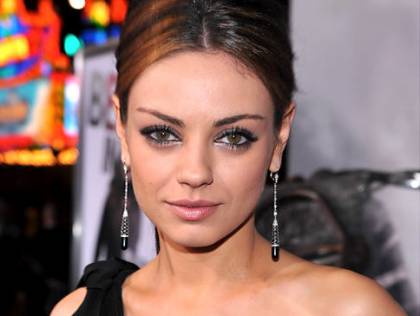 KAPOOR: Mila Kunis Leaked Phone Pics , Pictures, Photos 2011