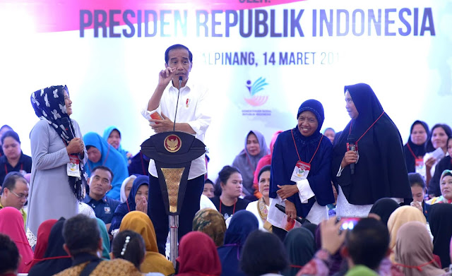 Tekankan Untuk Gizi dan Pendidikan, Presiden Jokowi: Jangan Sampai Dana PKH Untuk Beli ‘Make Up’