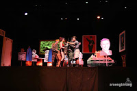 anekdot idiot teater indonesia
