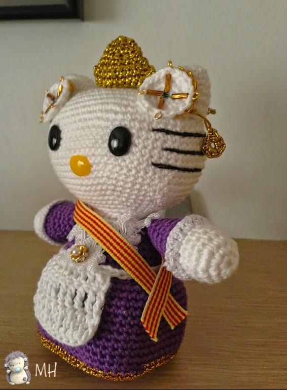 Kitty fallera amigurumi