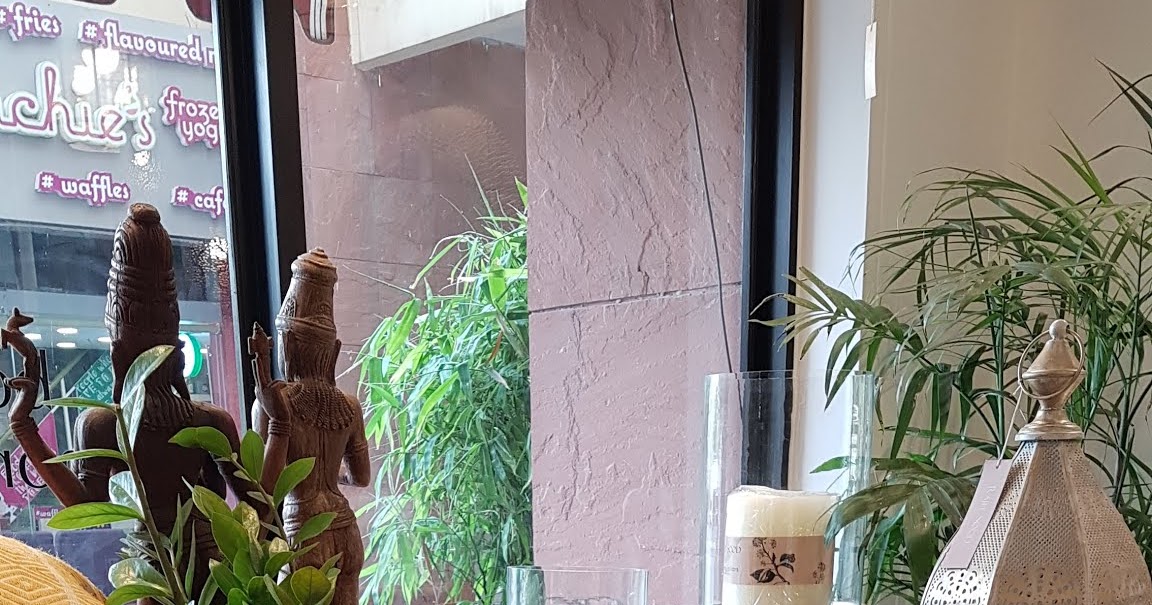 The Indian Summer Look At Rajee Sood Home .... 