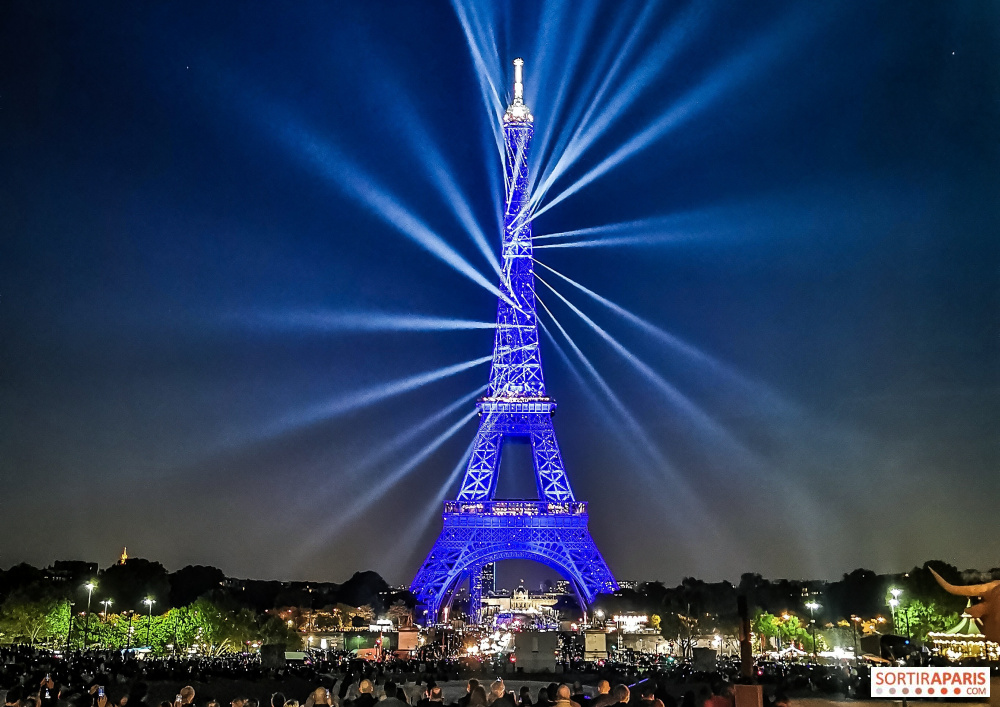 kmhouseindia: Paris celebrates Eiffel Tower's 130th anniversary with ...