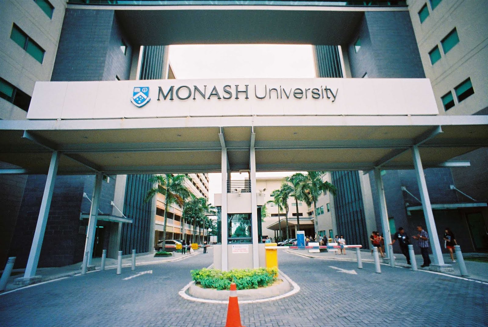 Monash University Monash University