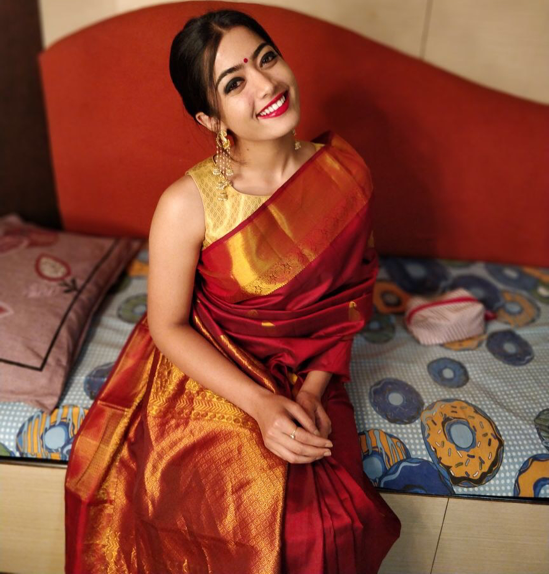 Rashmika Mandanna Hd Images And Wallpapers Cute Images 5 april 1996 (age 24 years), virajpet height. rashmika mandanna hd images and