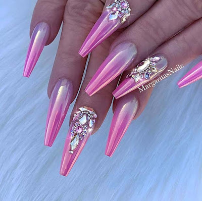 ✘ 29+ Stunning Glitzy Coffin Acrylic Nails In Style 2020 To Copy If you love your nails to have lots of sparkles ✘ 29+ Stunning Glitzy Coffin Acrylic Nails In Style 2020 To Copy