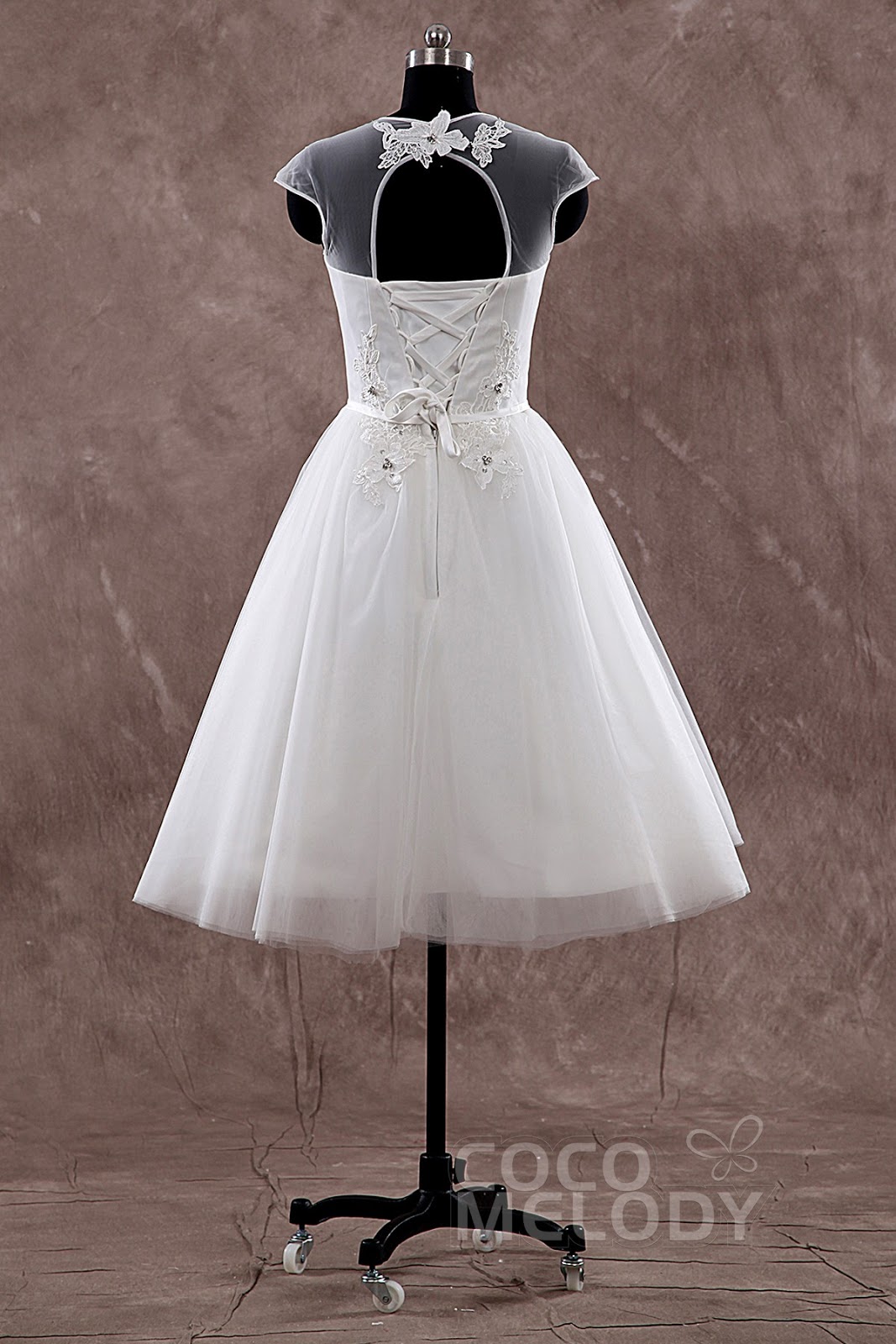 Flower Dresses Intimate Spring Shining Sun Weather The Exact Ball Gown Illusion Natural Knee Length Tulle Ivory Cap Sleeve Lace Up Corset Wedding Dress