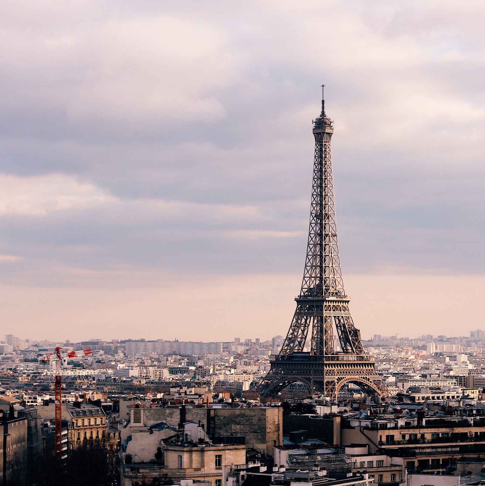 eiffel tower, ar de triomphe, arc de triomphe view, 24 hours in paris, a day in paris, how to spend the most perfect 24 hours in paris, paris, travel guide, 