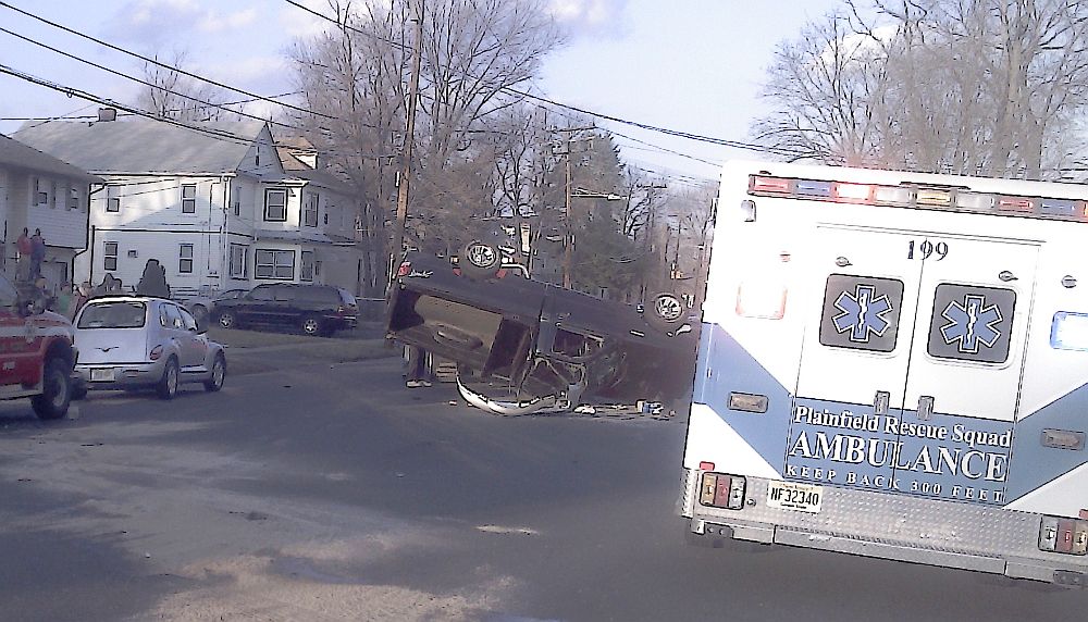 PLAINFIELD TODAY Speeding car hits truck on East 2nd Street