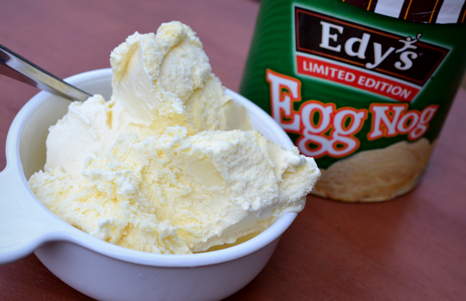food and ice cream recipes REVIEW Edy's Eggnog (Limited Edition)
