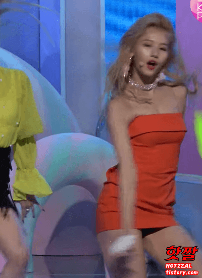 요망한 사나