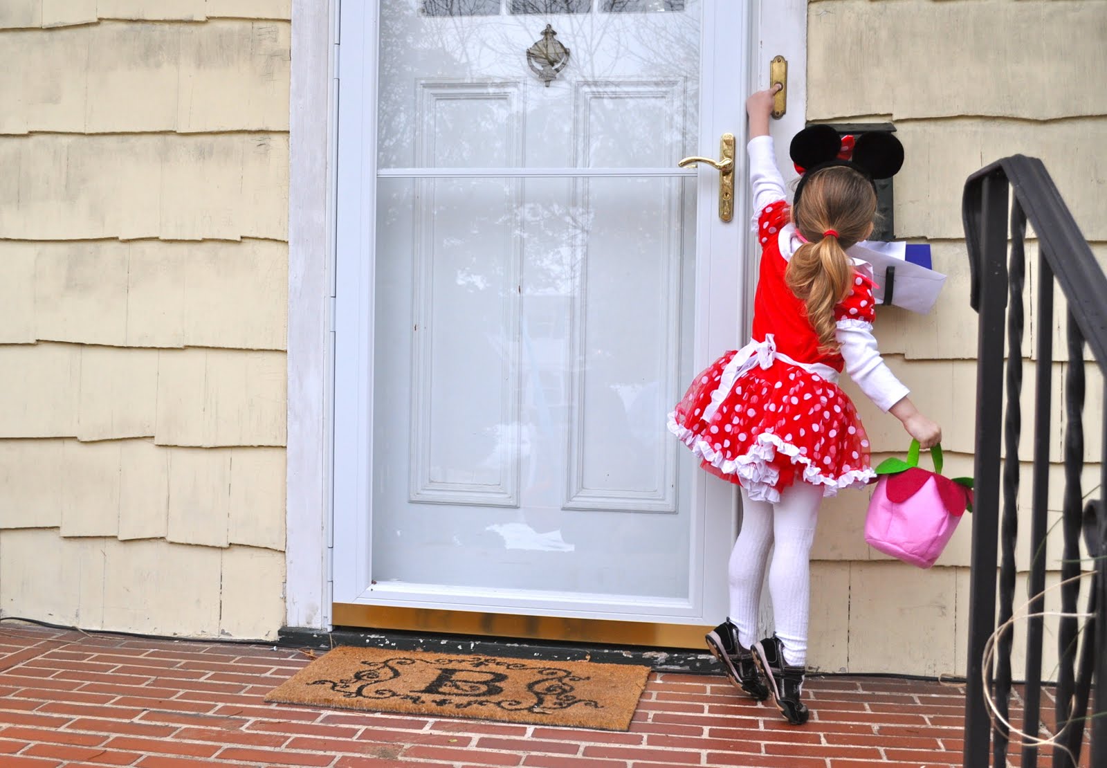 The Adventures of Lily and Logan trick or treat!