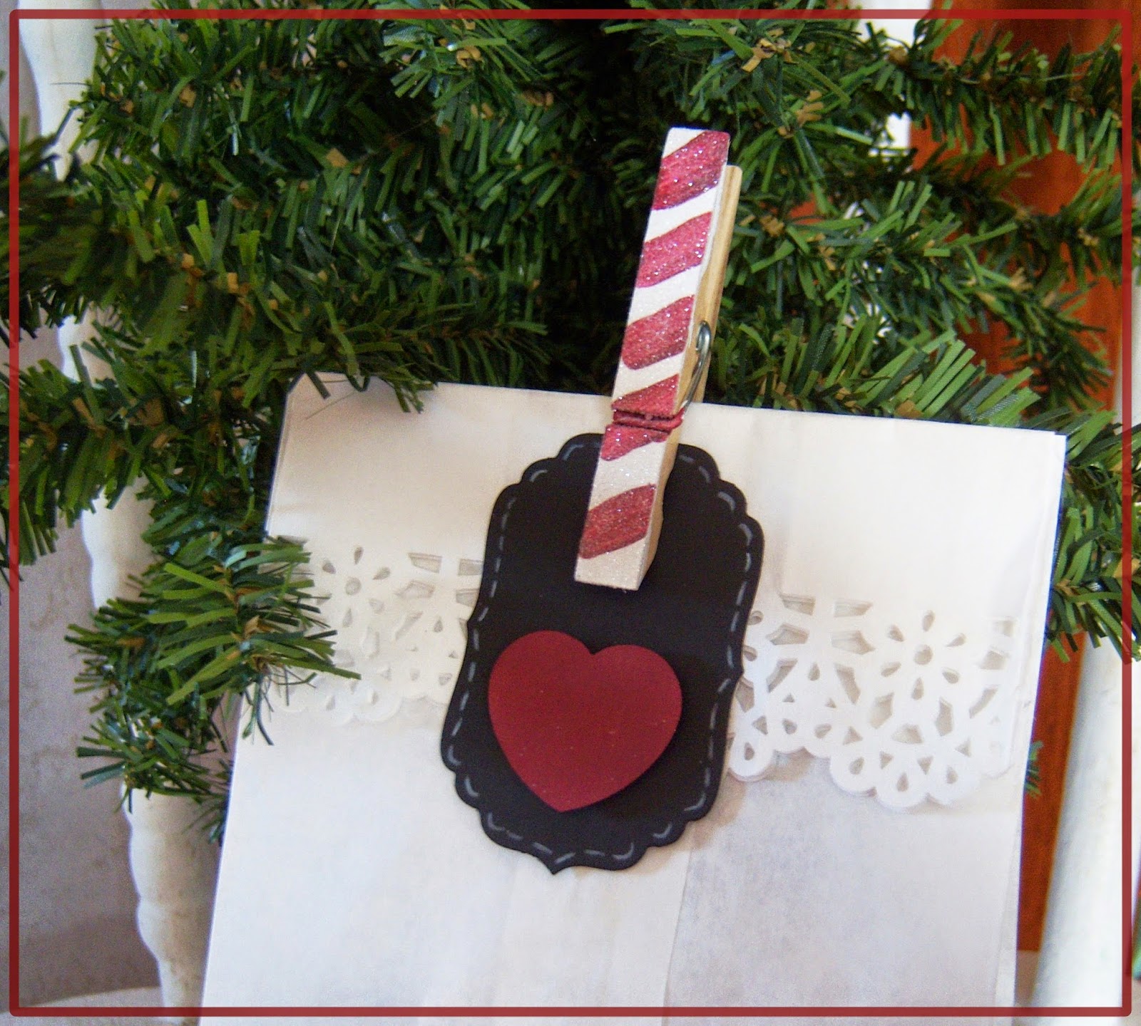 Shoregirl's Creations Candy Cane Clothespins Gift Kit