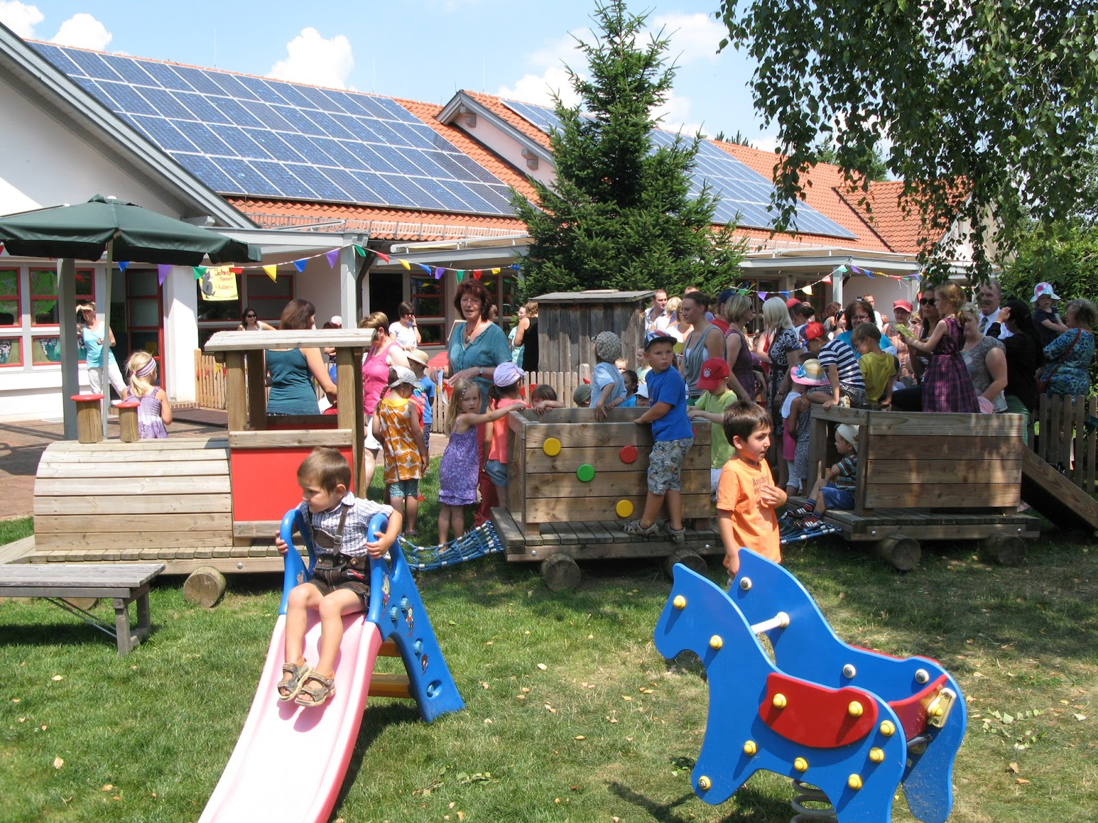 Memminger News: Sommerfest des Christoph-Scheiner-Kindergartens in