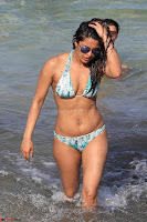 Priyanka Chopra in White Green Bikini in Miami Day 4 Stunning Beauty ~ Exclusive 19.jpg Priyanka Chopra in White Green Bikini in Miami Day 4 Stunning Beauty ~ Exclusive 19.jpg