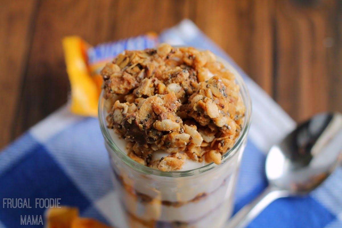 Packed with toasted oats and rice cereal, peanut butter, chia seeds, and SNICKERS Peanut Butter Squares, this easy to make and satisfying Peanut Butter Crumble Yogurt Parfait holds off the hangry. #WhenImHungry #ad