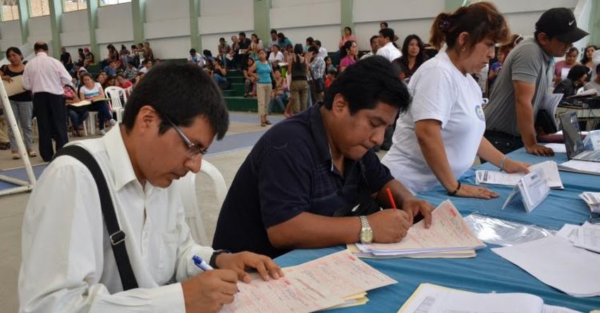 CTS DOCENTES Y AUXILIARES CONTRATADOS: Presentación FUT hasta el viernes 12 Enero - UGEL 04 - www.ugel04.gob.pe CTS DOCENTES Y AUXILIARES CONTRATADOS: Presentación FUT hasta el viernes 12 Enero - UGEL 04 - www.ugel04.gob.pe