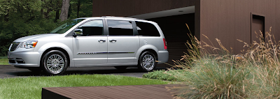 2012 Chrysler Town & Country Silver