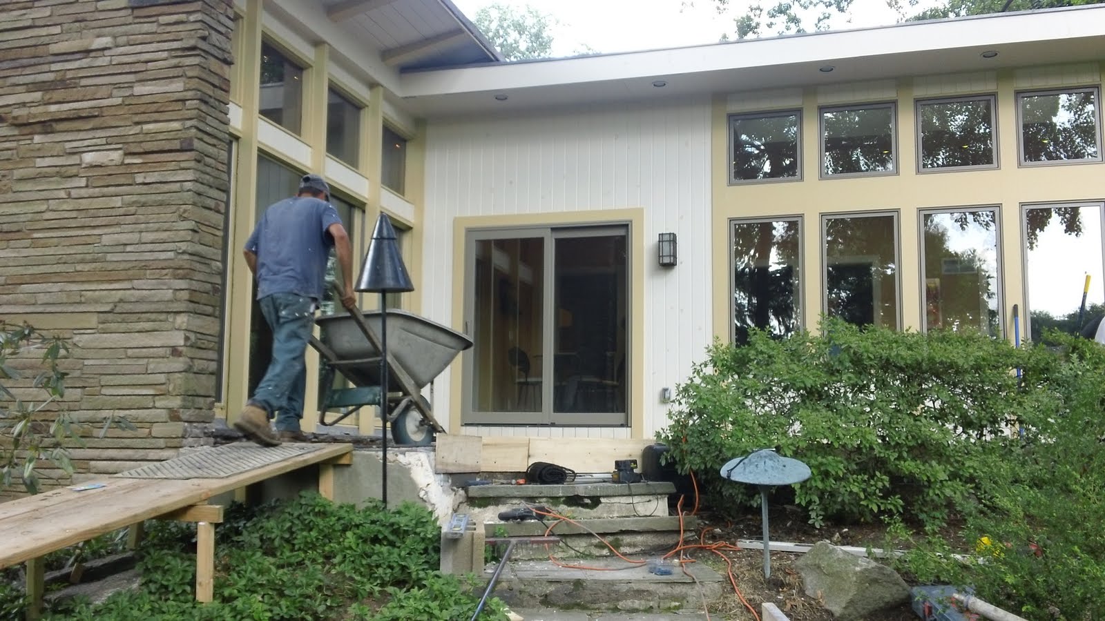 Martin Shaw Landscape Design Travertine Patio Process