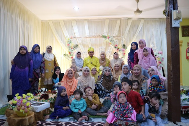 Majlis Perkahwinan Anak Buah Di Kampung