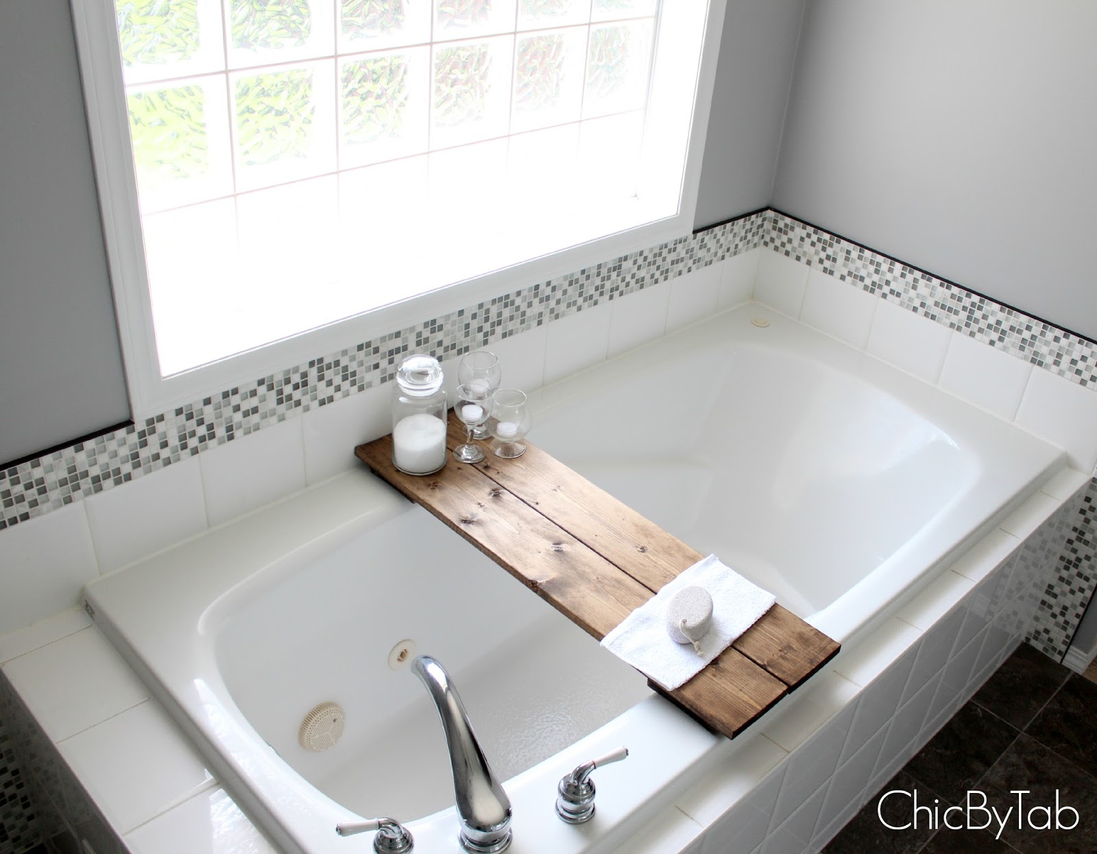 {ChicByTab} DIY Bathtub Shelf Made Easy