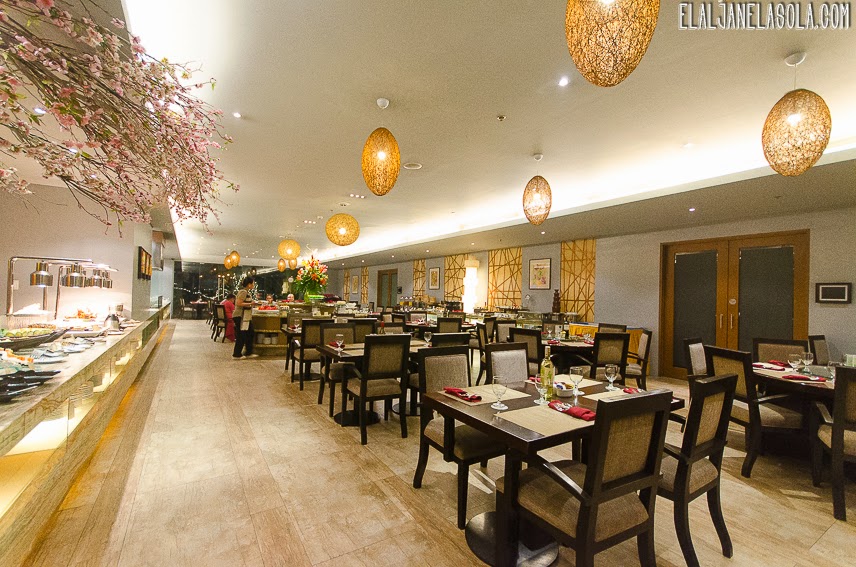 Elal Lasola Travel & Photography Quezon City Lush Restaurant and