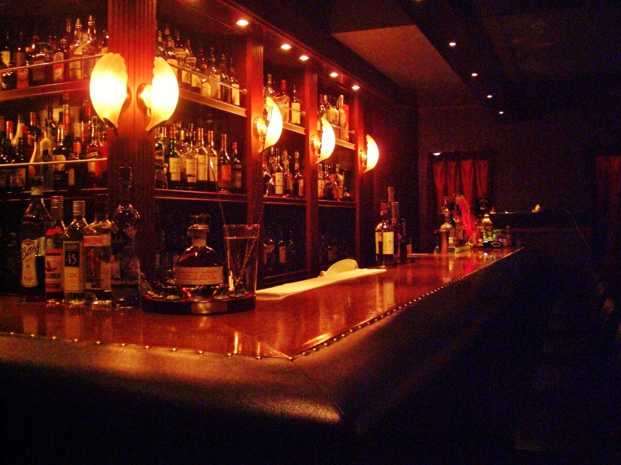 浦安バー巡りコミュニティホームページ "BAR CHINON"