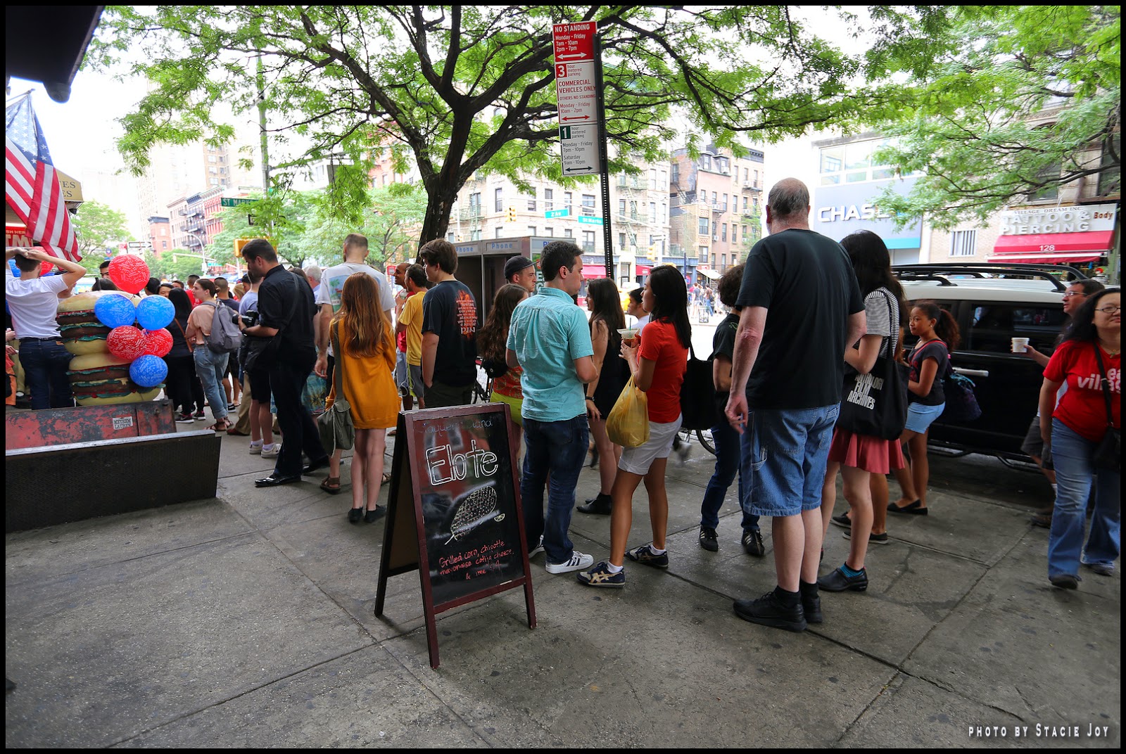 EV Grieve Celebrating 25 years at Paul's Da Burger Joint