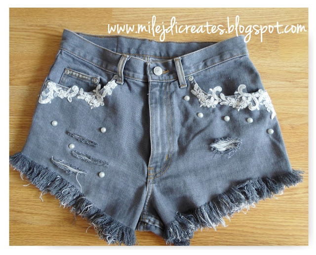 Poszarpane szorty jeansowe z dziurami, trend lata 2016, spodenki DIY // Waisted, ripped denim short DIY Poszarpane szorty jeansowe z dziurami, trend lata 2016, spodenki DIY // Waisted, ripped denim short DIY