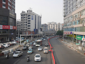 vehicles on Chezhan North Road (车站北路) in Changsha