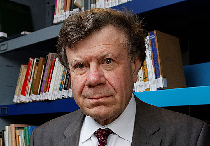 Sephatrad ROGER CHARTIER “El mundo digital puede transformar