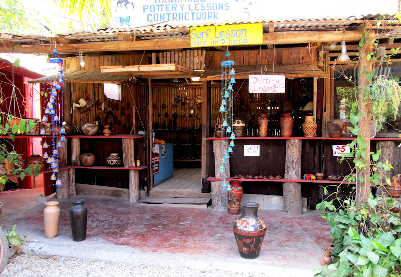 Costa Rica: Shopping In Tamarindo