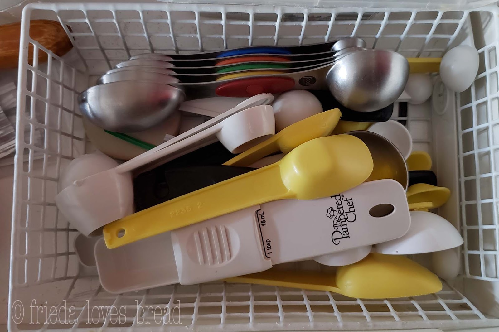 Frieda Loves Bread: Essential Kitchen Tools: Measuring Spoons