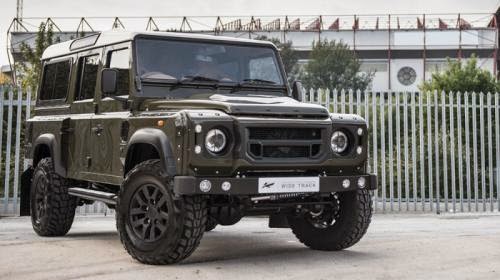 Kahn Design Land Rover Defender