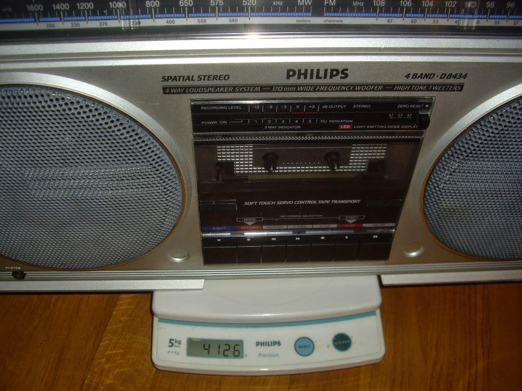 Автомобильная магнитола philips