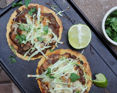 Oaxaca Tlayuda (Mexican Flat Tacos) ♥ KitchenParade.com, easy, healthy build-your-own crispy baked tortillas.