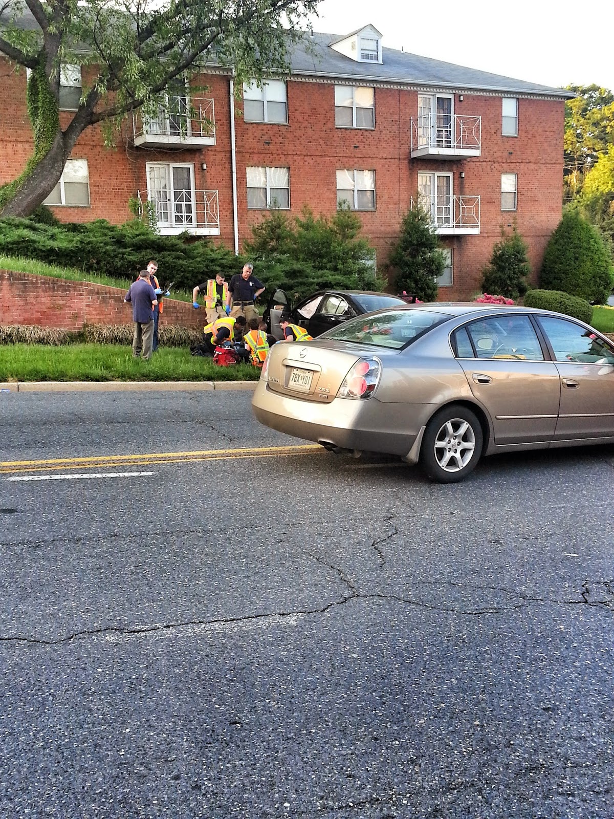 Robert Dyer Bethesda Row Accident closes SB lanes of Ridgefield Road