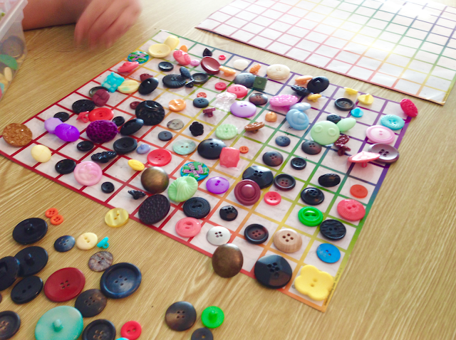 buttons for loose parts play