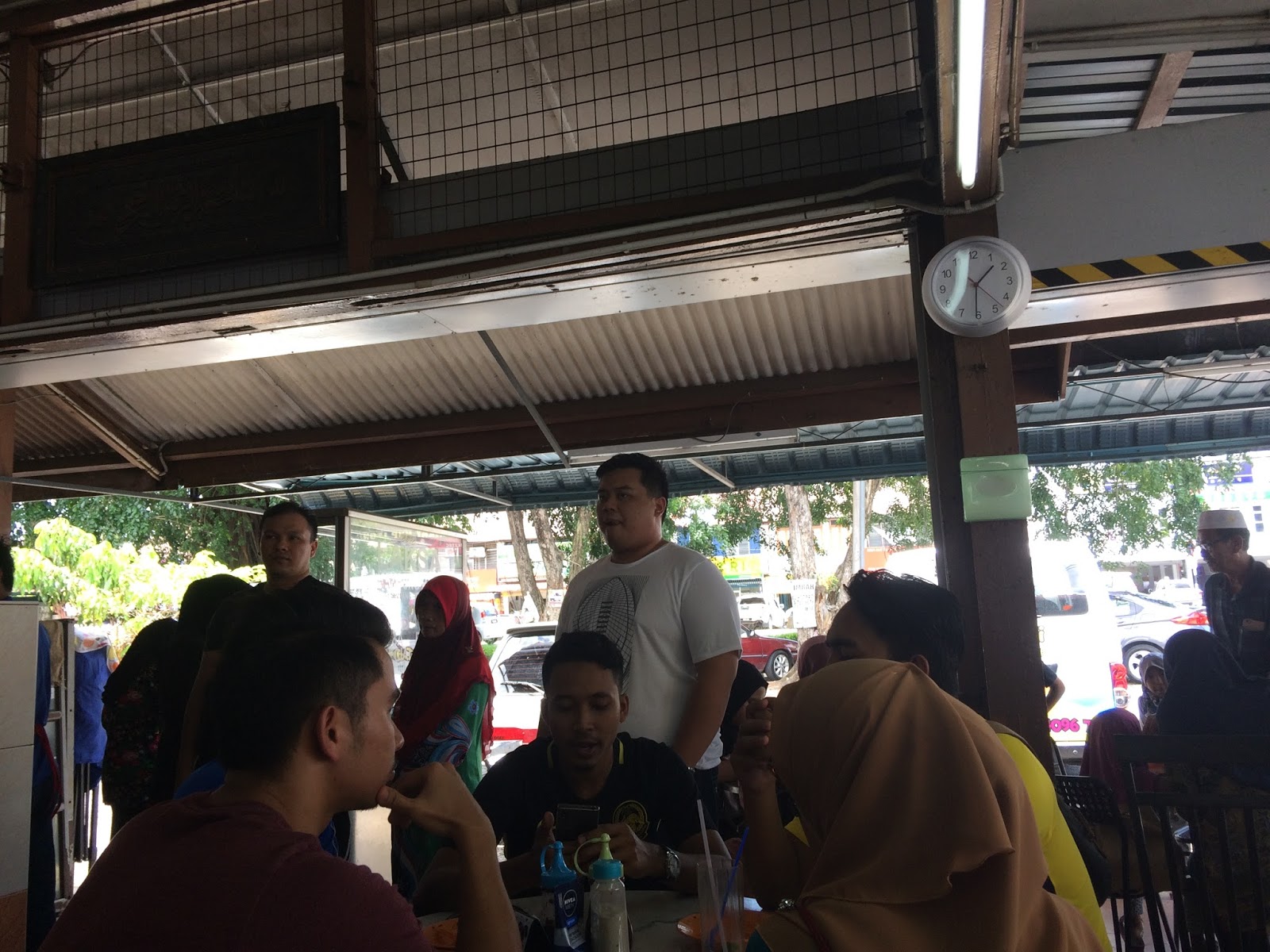 Natasha Intisar HUNTING FOOD KEDAH WAJIB MAKAN AIS KACANG SALJI ALOR