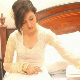Best Beautiful Pakistani Girls Pics Images On Pinterest Pics Of Girls Indian Girls And Girl Pics