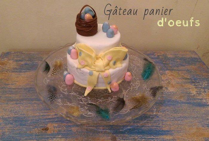 http://www.watercolorcake.fr/2016/03/gateau-panier-doeufs.html