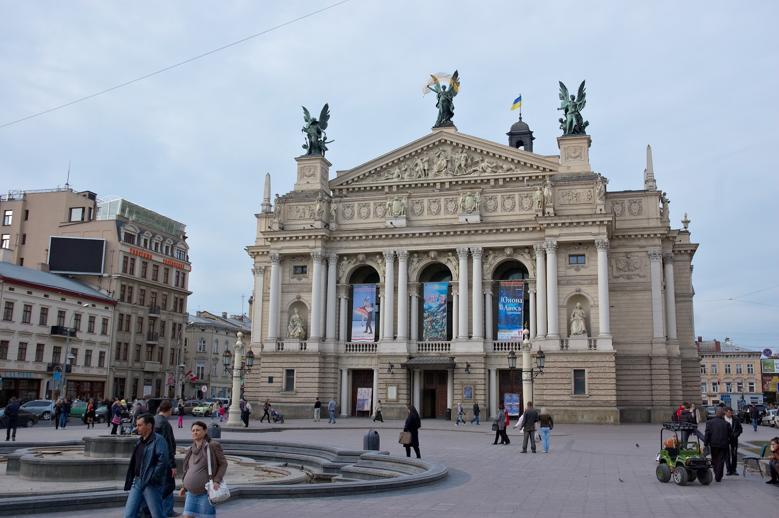 gmach opery we Lwowie