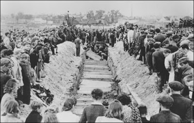 70 aniversario de la masacre judía en Polonia El presidente de Polonia condenó enérgicamente el antisemitismo y todas las formas de racismo y xenofobia en la conducción de las Conmemoraciones de los 70 años de la masacre de Judios después de la Segunda Guerra Mundial.