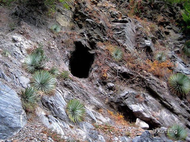 This shallow exploratory mine was found in the Narrows. It's only about six feet deep. I spotted this mine while returning from my first attempt to reach the Stanley Miller Mine.