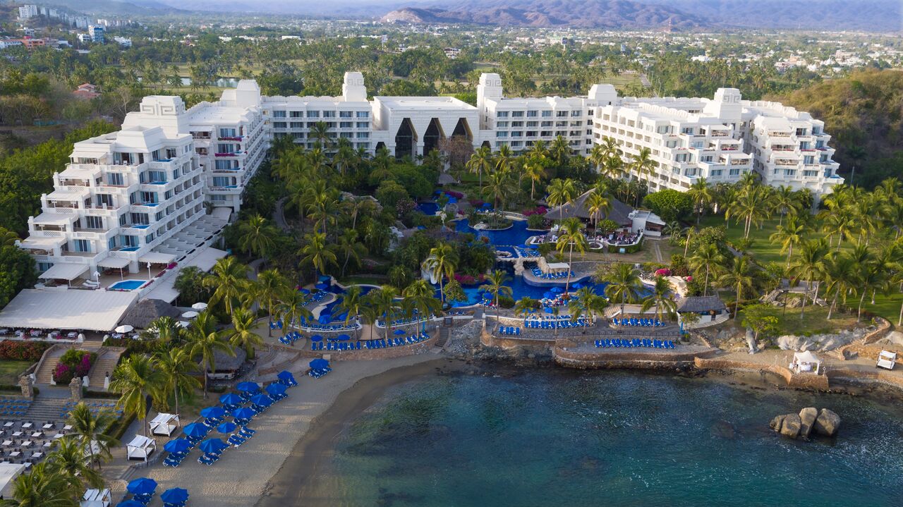 Travel 2 The Caribbean Blog Enjoy A Private Beach On Santiago Peninsula Tucked Away On A Private Beach The Santiago Peninsula All Suite Inclusive Barceló Karmina Is Aaa Four Diamond Resort With Mayan Inspired