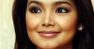 Biodata dan Foto Siti Nurhaliza